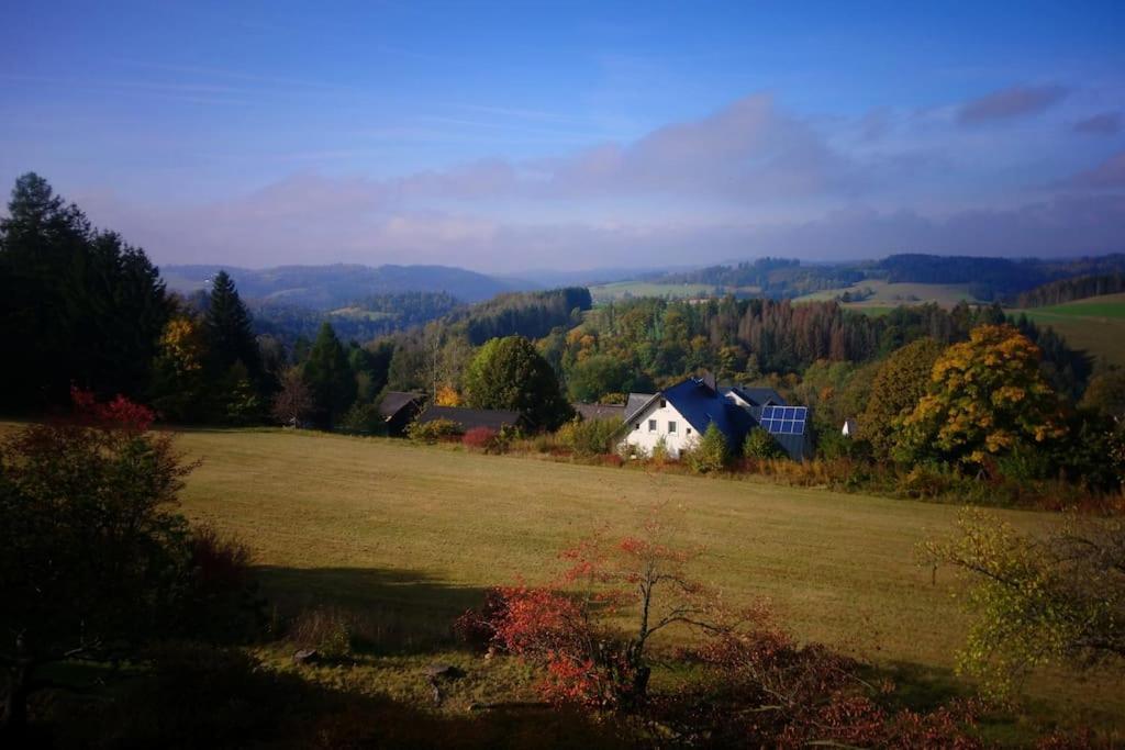 Komfort-Ferienwohnung Auf Der Eulenburg Grafengehaig Buitenkant foto