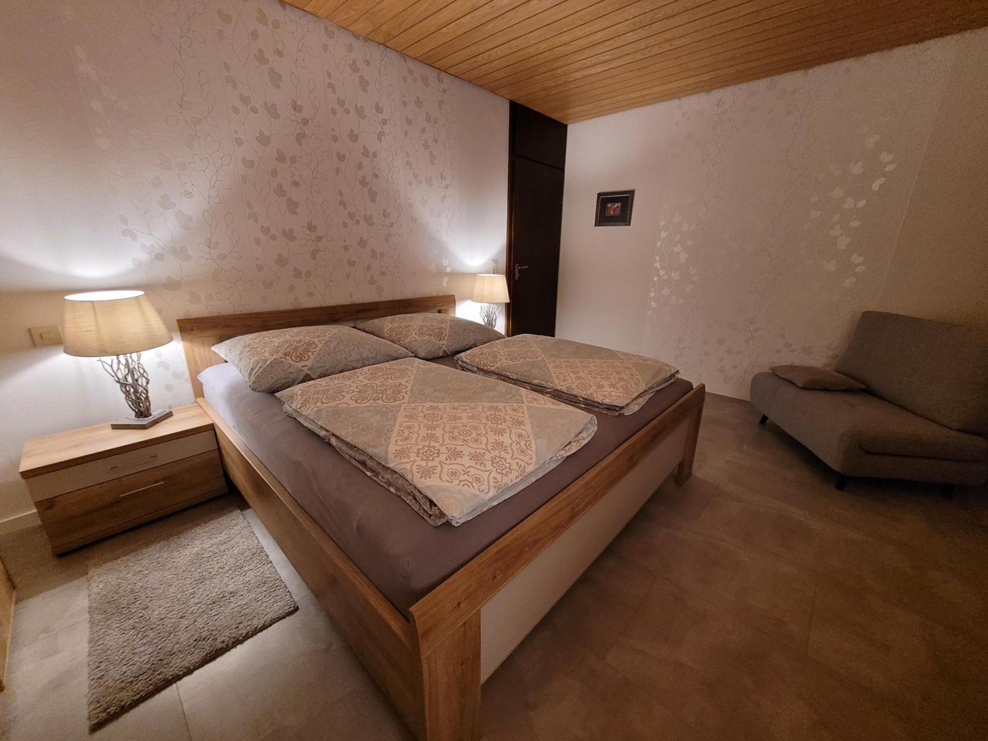 Komfort-Ferienwohnung Auf Der Eulenburg Grafengehaig Buitenkant foto